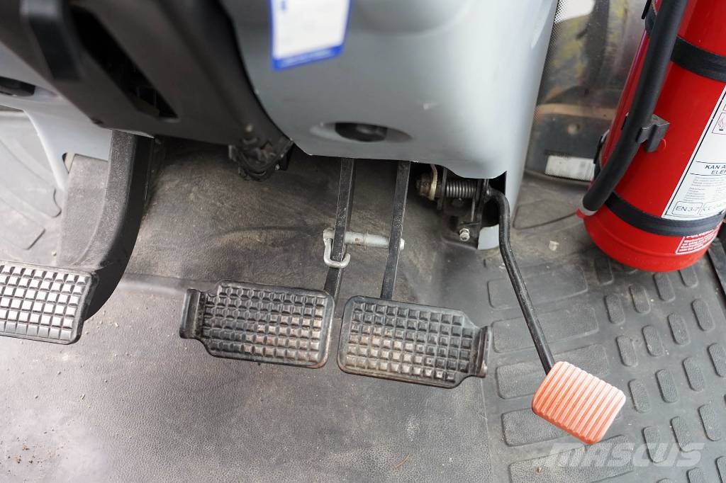 New Holland T5070 / CLU330 Traktorid