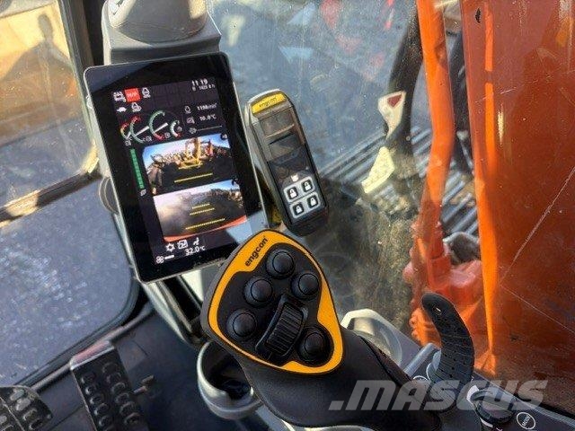 Hitachi ZX225USLC-7, ENGCON, VÄHÄN AJETTU, VARUSTELTU Rupsgraafmachines