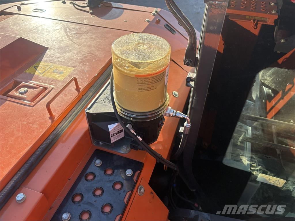 Hitachi ZX225USLC-7, ENGCON, VÄHÄN AJETTU, VARUSTELTU Bagri goseničarji