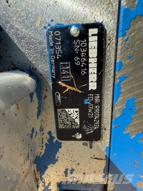 Liebherr L 580 Used hydraulic parts complet هيدروليات