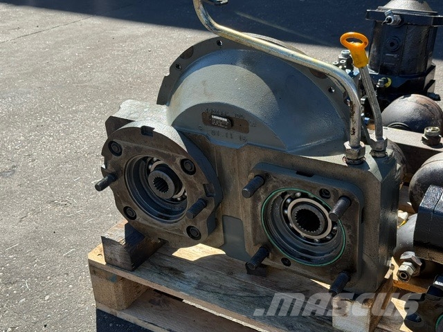 Liebherr L 580 Used hydraulic parts complet هيدروليات