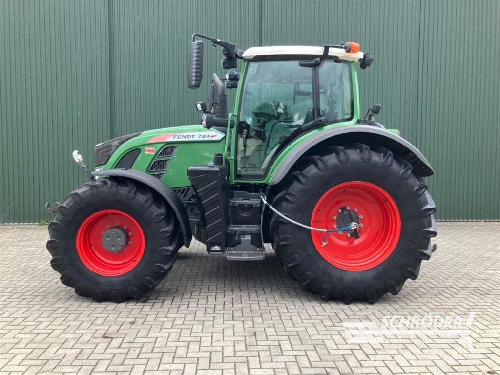 Fendt 724 S4 PROFI PLUS | PTG | RTK Traktori
