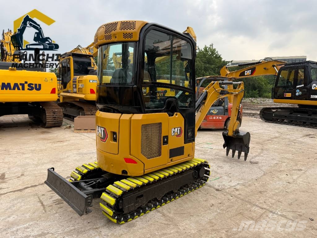 CAT 302 Excavadoras sobre orugas