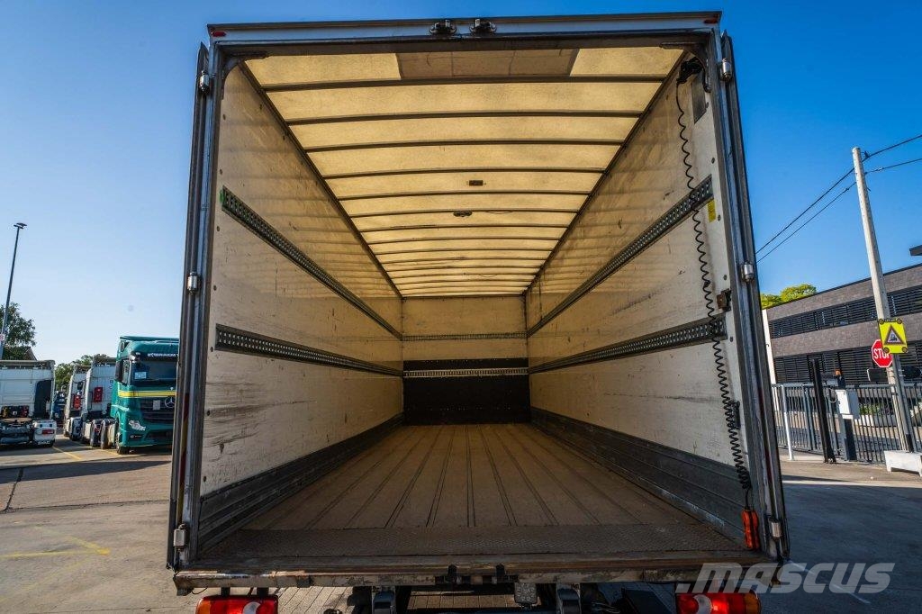 Renault D 16 WIDE 250 DXI +DHOLLANDIA Kofferaufbau