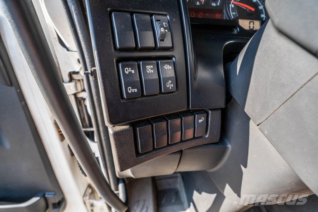 Renault D 16 WIDE 250 DXI +DHOLLANDIA Kofferaufbau