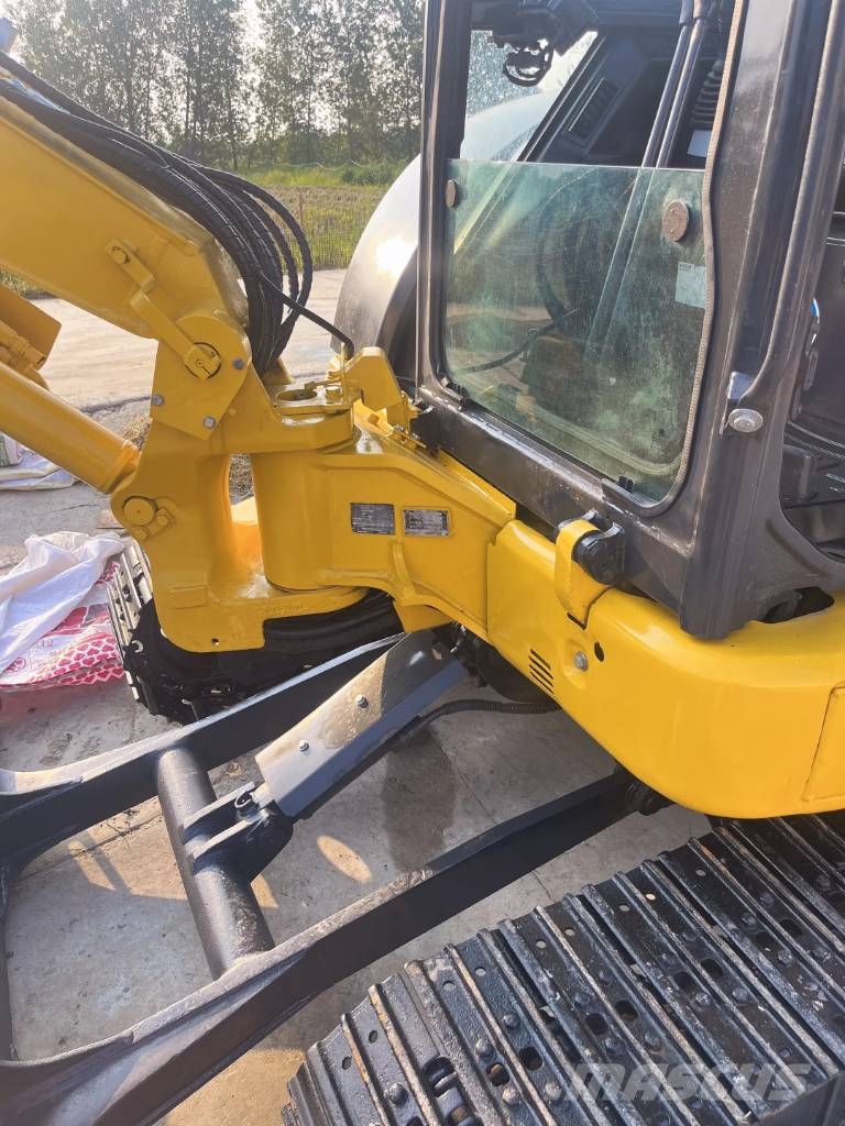 Komatsu PC 40 Minibagger < 7t
