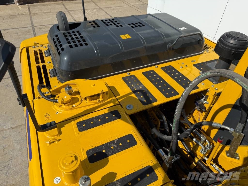 Komatsu PC210LC-10M0 - New / Unused / Hammer Lines Верижен екскаватор