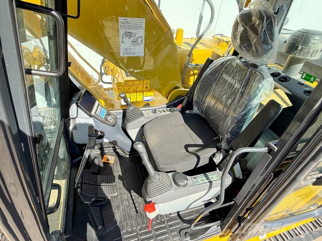 Komatsu PC210LC-10M0 - New / Unused / Hammer Lines Верижен екскаватор