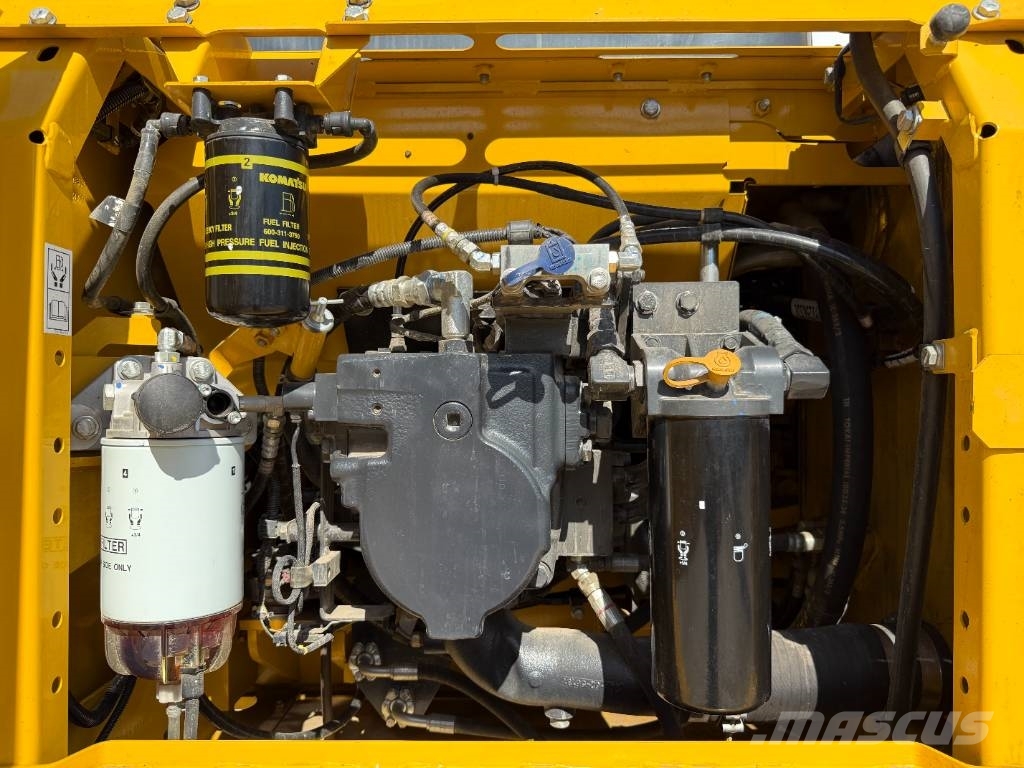 Komatsu PC210LC-10M0 - New / Unused / Hammer Lines Верижен екскаватор