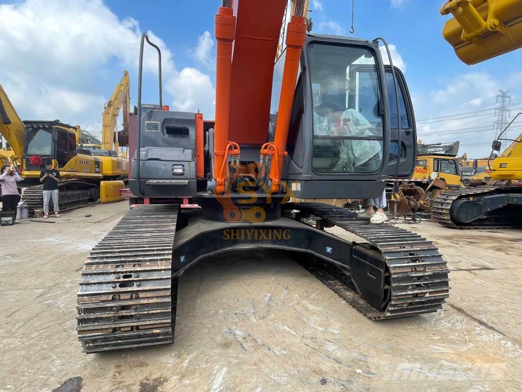 Hitachi ZX 240 Bagri goseničarji