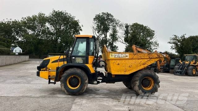 JCB 714 عربات نقل قلابة للمواقع