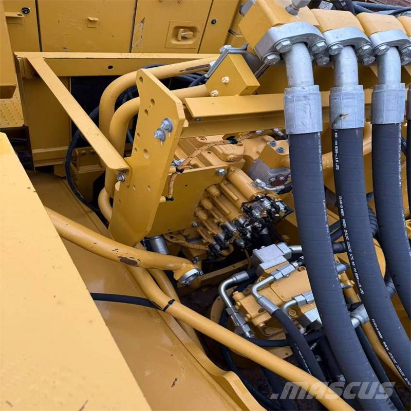CAT 395DL 履带挖掘机