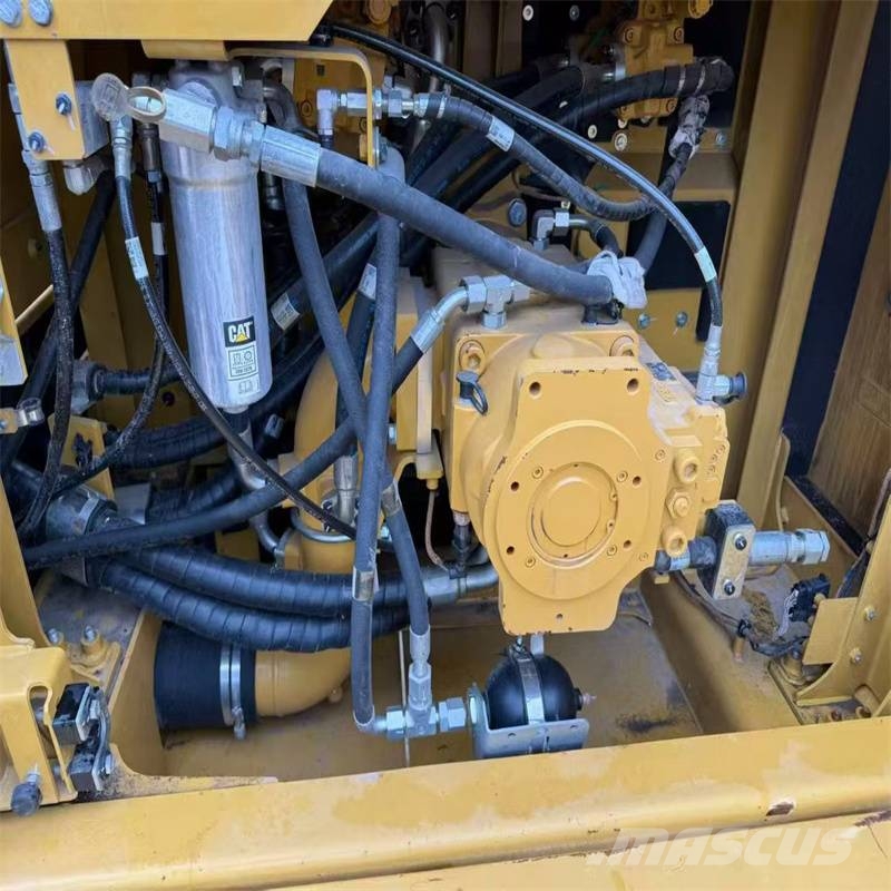 CAT 395DL 履带挖掘机