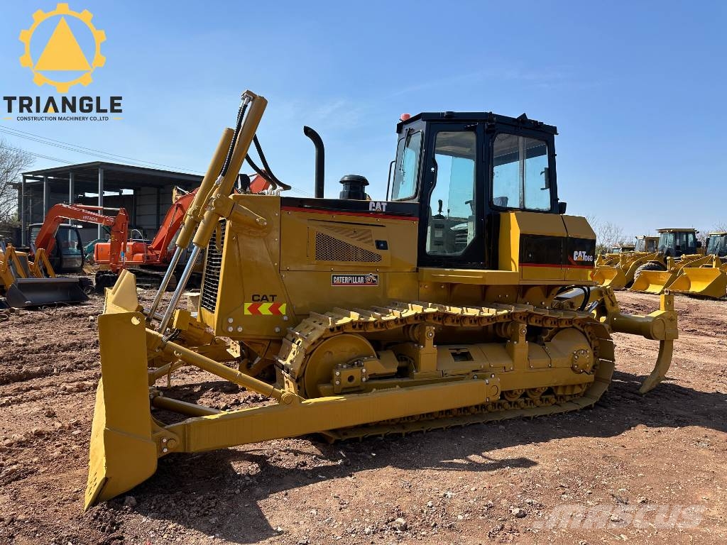 CAT D 6 G Buldožerji goseničarji