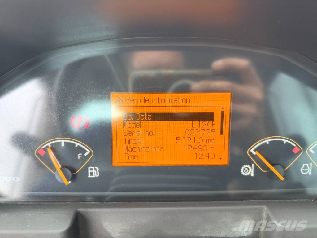 Volvo L120F Chargeuse sur pneus