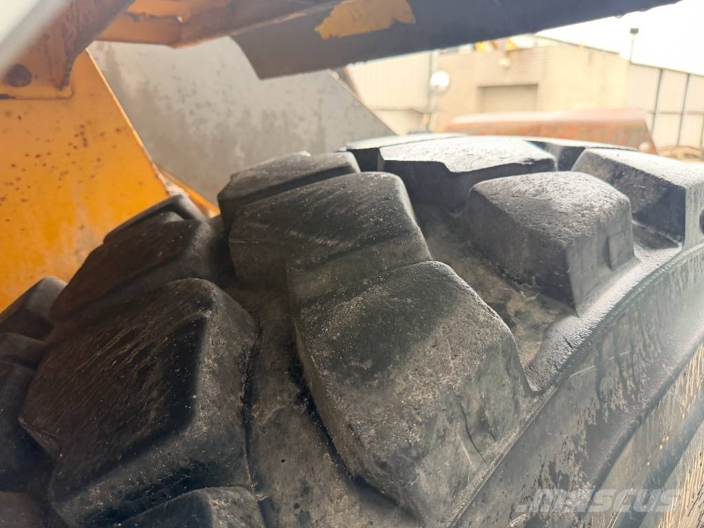 Volvo L120F Chargeuse sur pneus