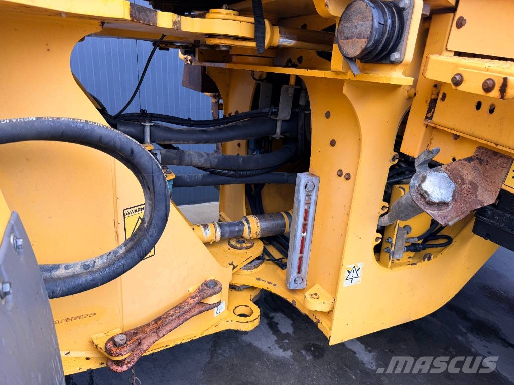 Volvo L120F Chargeuse sur pneus