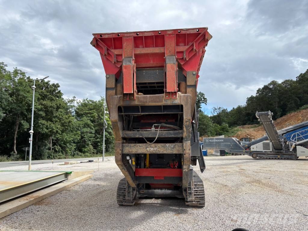 Sandvik QJ 341+ الكسارات المتنقلة