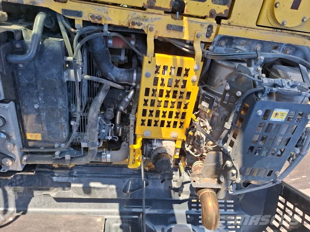 Komatsu PC210LC-11 Εκσκαφείς με ερπύστριες