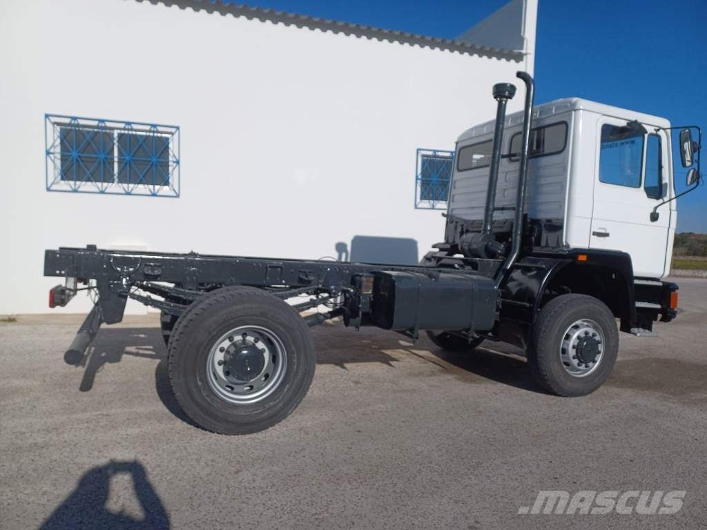 MAN 18.232 AF 4X4 Pojazdy pod zabudowę