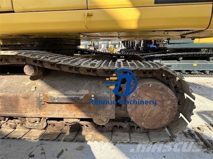 Komatsu PC 400-7 履带挖掘机