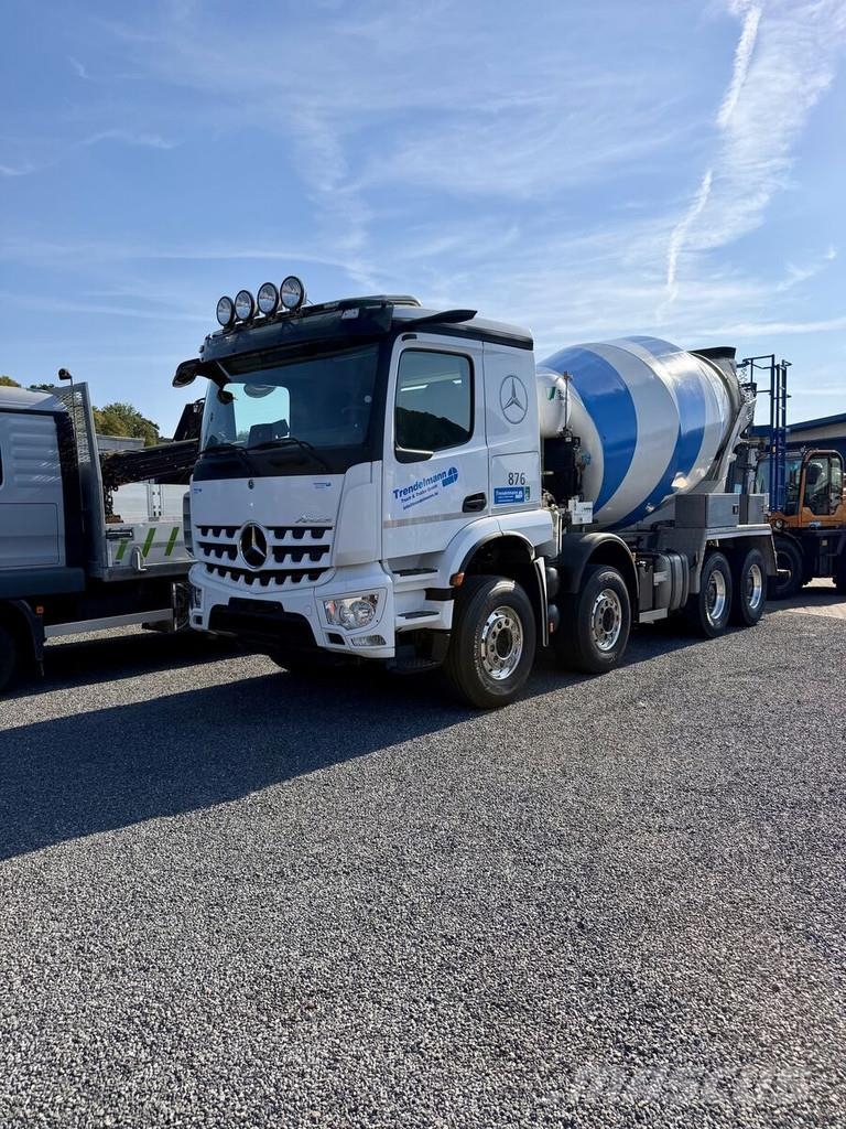 Mercedes-Benz Arocs 3546 8x4 Fahrmischer Motor E6 D Avtomešalci za beton