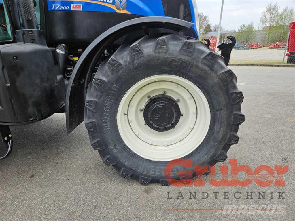 New Holland T7.200 AC Tractoren
