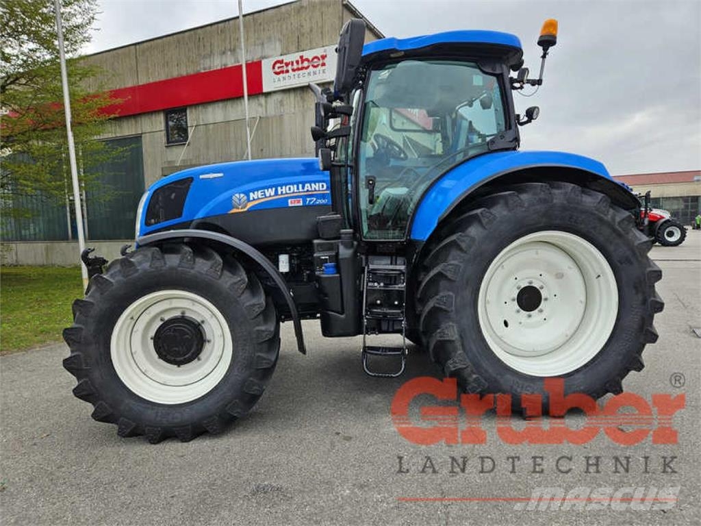 New Holland T7.200 AC Tractoren