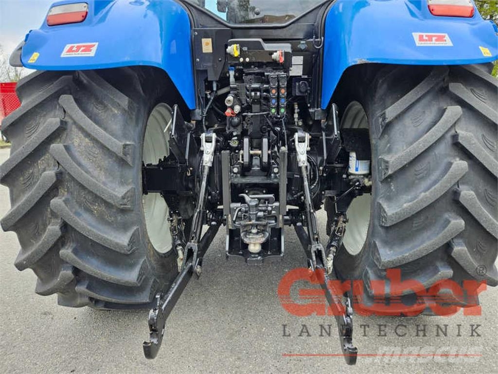 New Holland T7.200 AC Tractoren