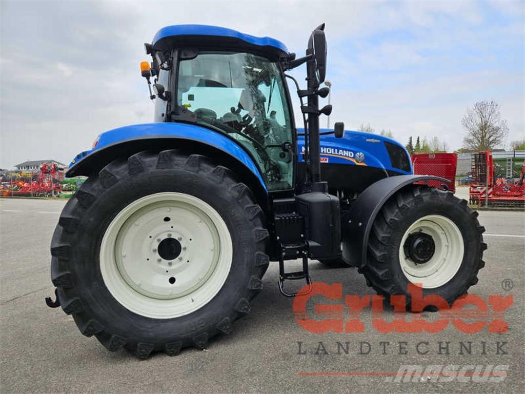 New Holland T7.200 AC Tractoren
