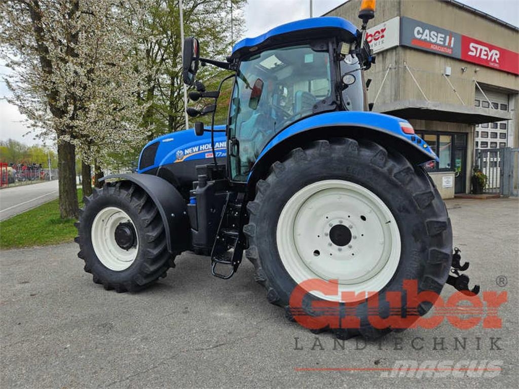 New Holland T7.200 AC Tractoren