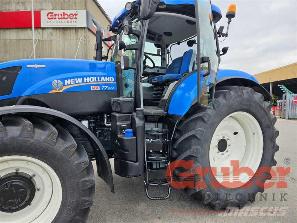 New Holland T7.200 AC Tractoren