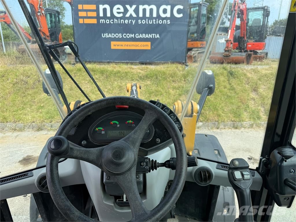 CAT 906M Hjullastare