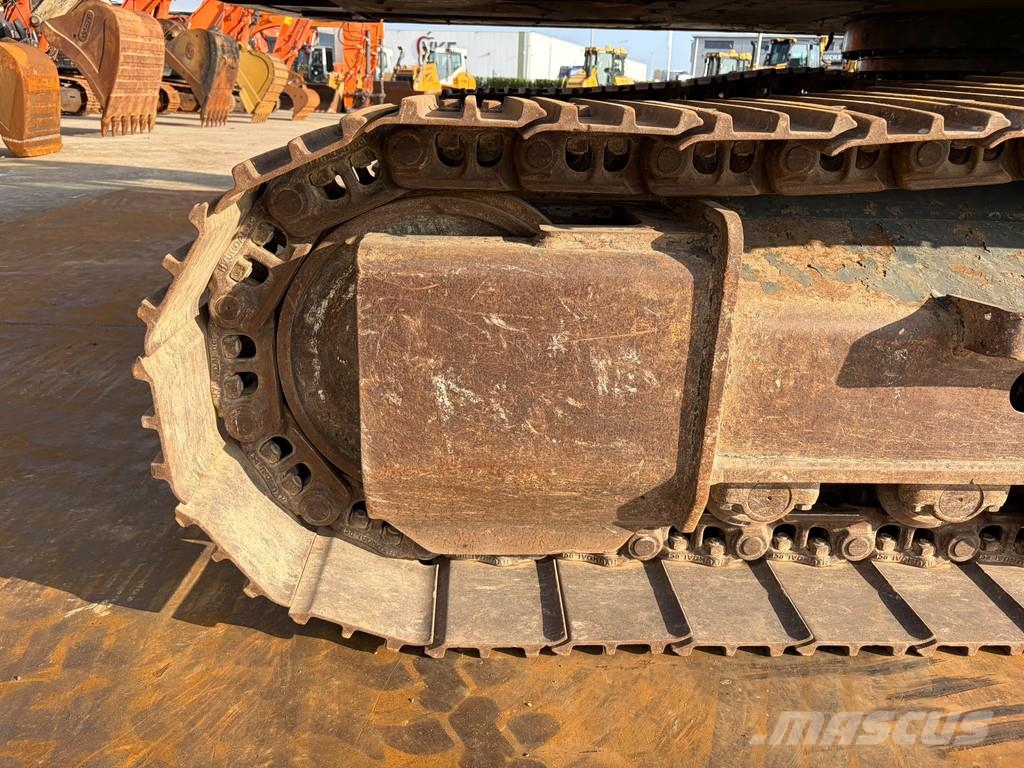 Hyundai HX220AL Гусеничні екскаватори