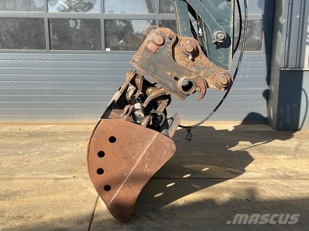 Hyundai HX220AL Rupsgraafmachines