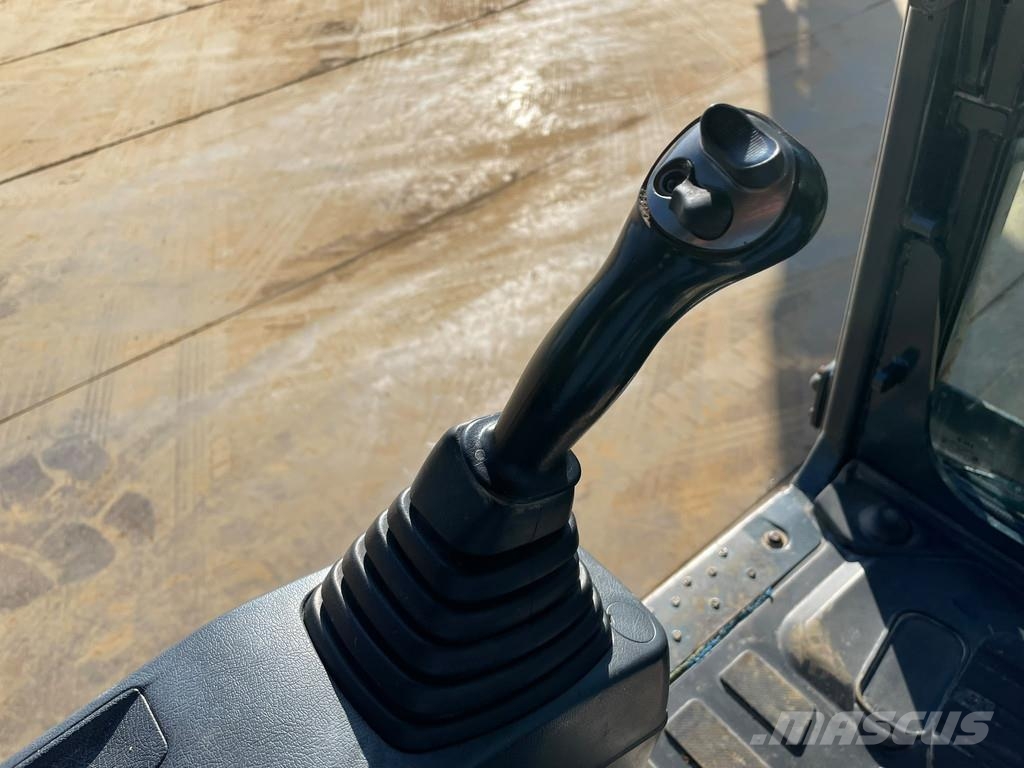 Hyundai HX220AL Rupsgraafmachines