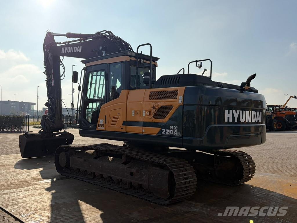 Hyundai HX220AL Гусеничні екскаватори