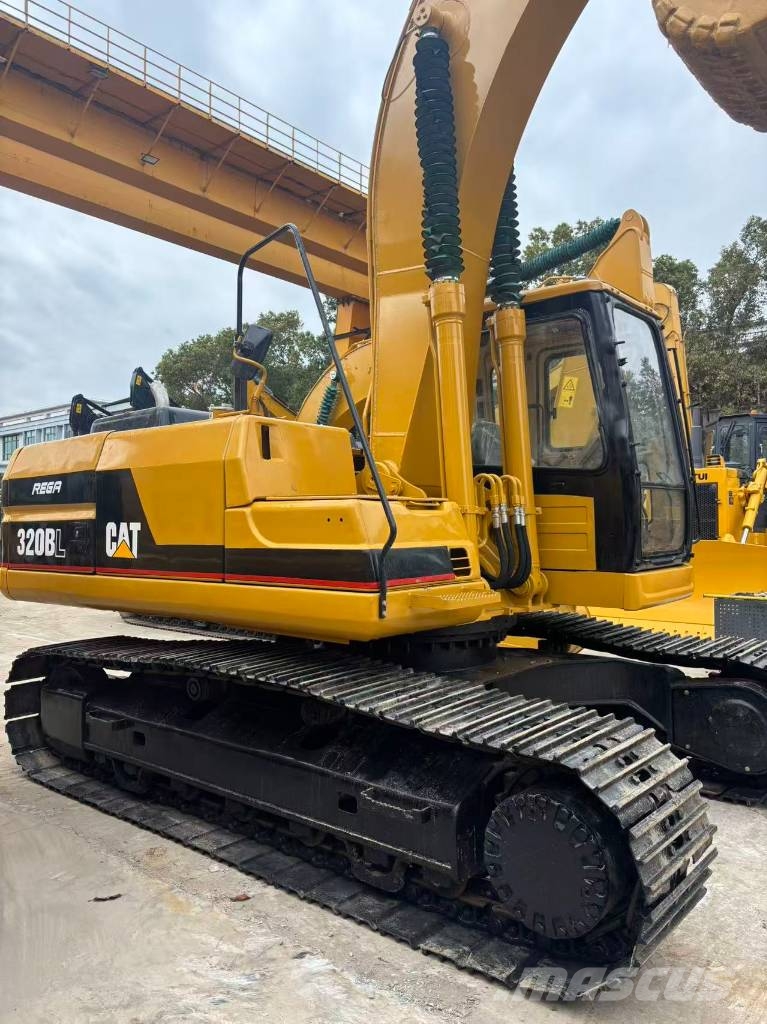 CAT 320 B L Bageri guseničari