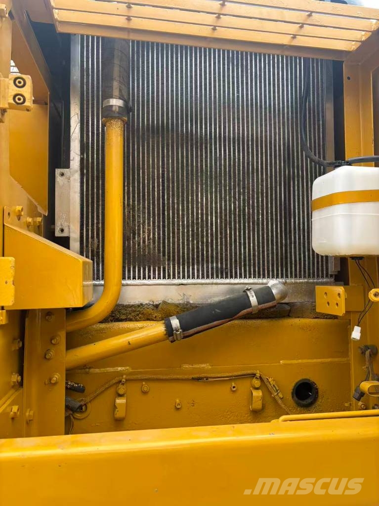 CAT 320 B L Bageri guseničari