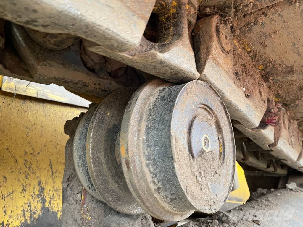 Komatsu D65 PX-18E0 Ripper Dozere Beltegående