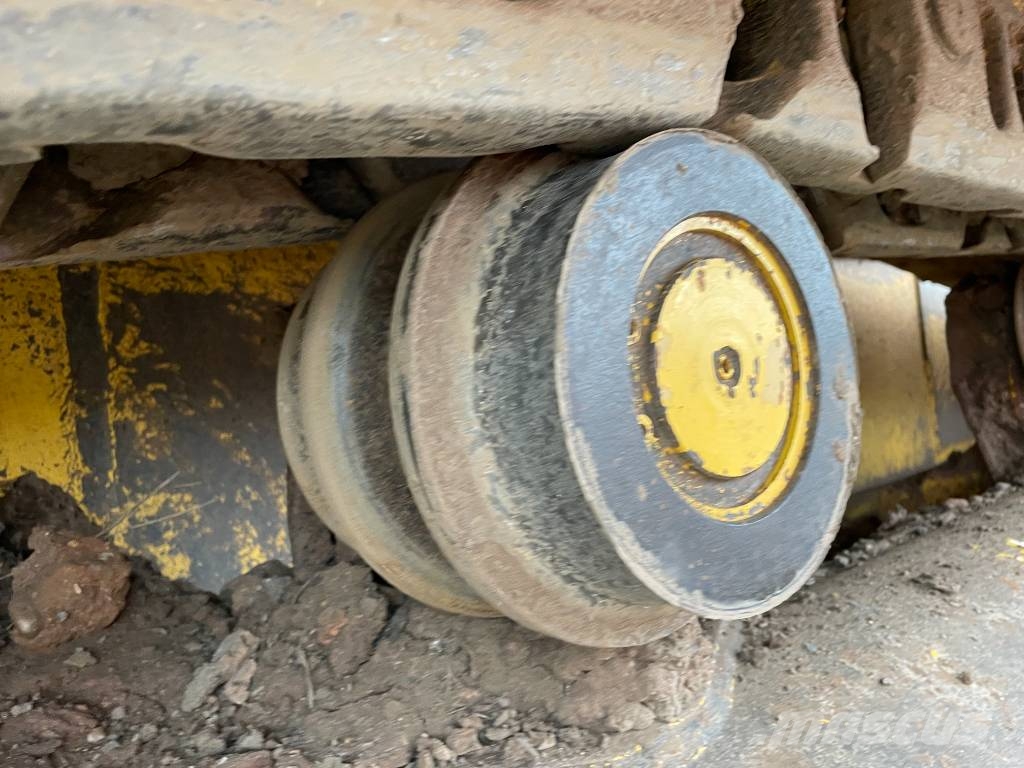 Komatsu D65 PX-18E0 Ripper Dozere Beltegående