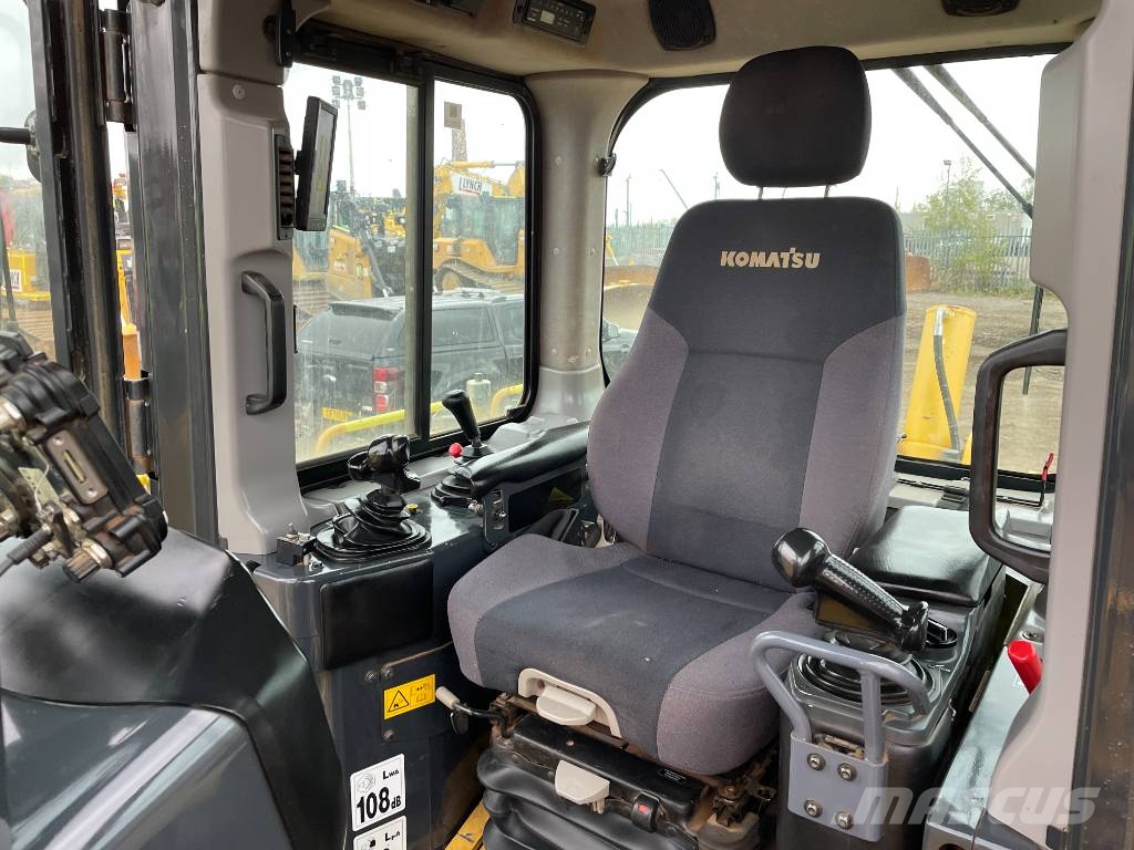 Komatsu D65 PX-18E0 Ripper Dozere Beltegående