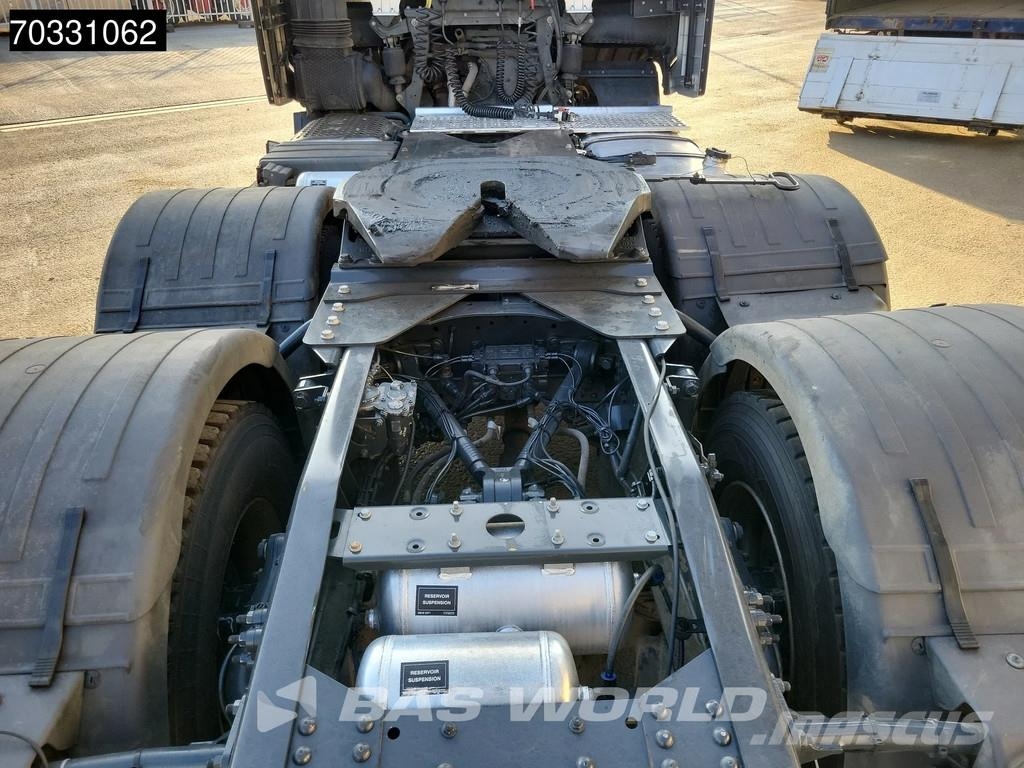 Iveco X-Way 570 6X4 Retarder Standklima ACC Navi Leder Tegljači