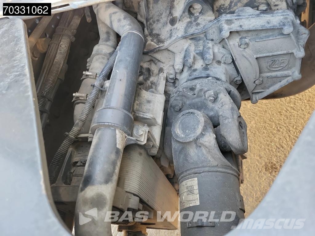 Iveco X-Way 570 6X4 Retarder Standklima ACC Navi Leder Vetopöytäautot