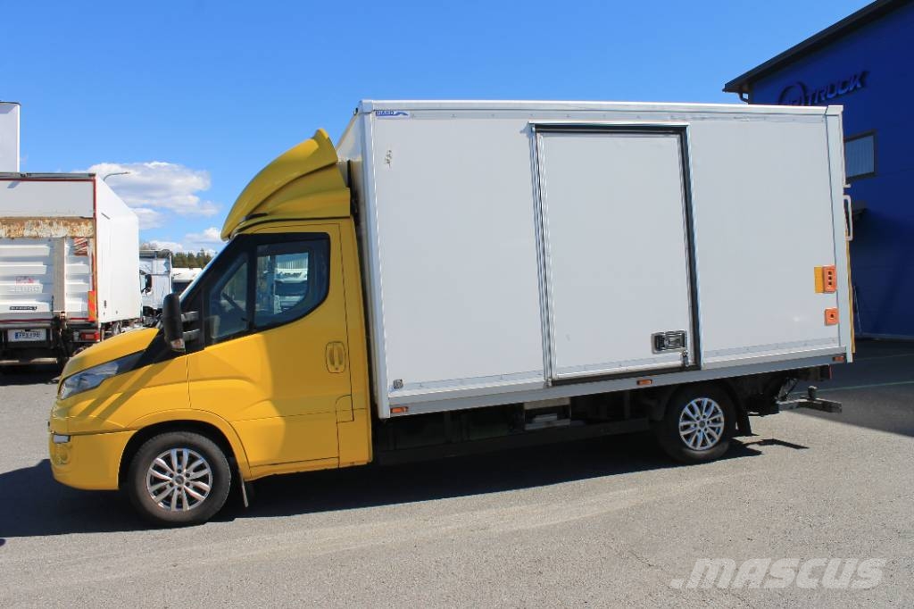 Iveco Daily 35 S18 Vehículos de caha cerrada