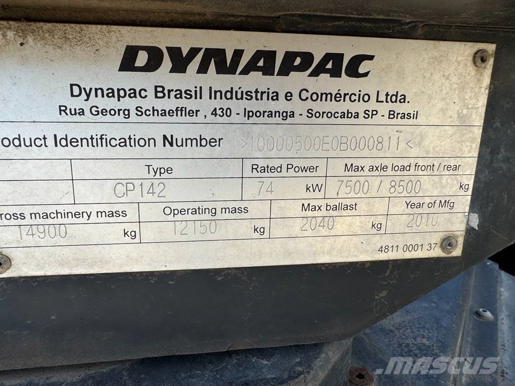 Dynapac CP 142 胶轮压路机
