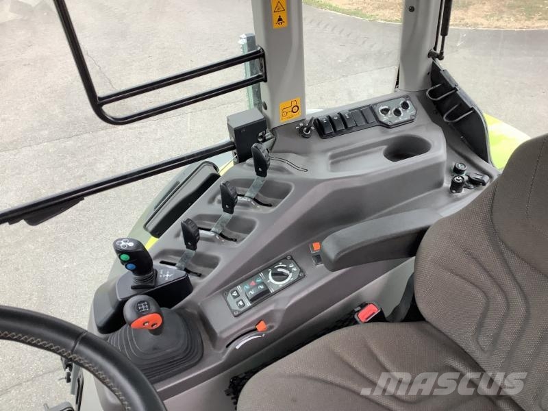 CLAAS AXOS 3.105 Tractoren