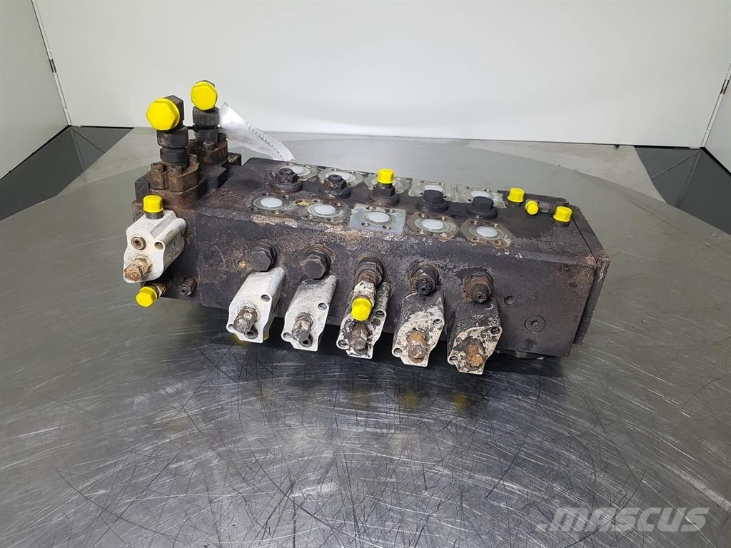 Sennebogen 818E-712031 / R901355589-178824-Valve/Ventile 液压