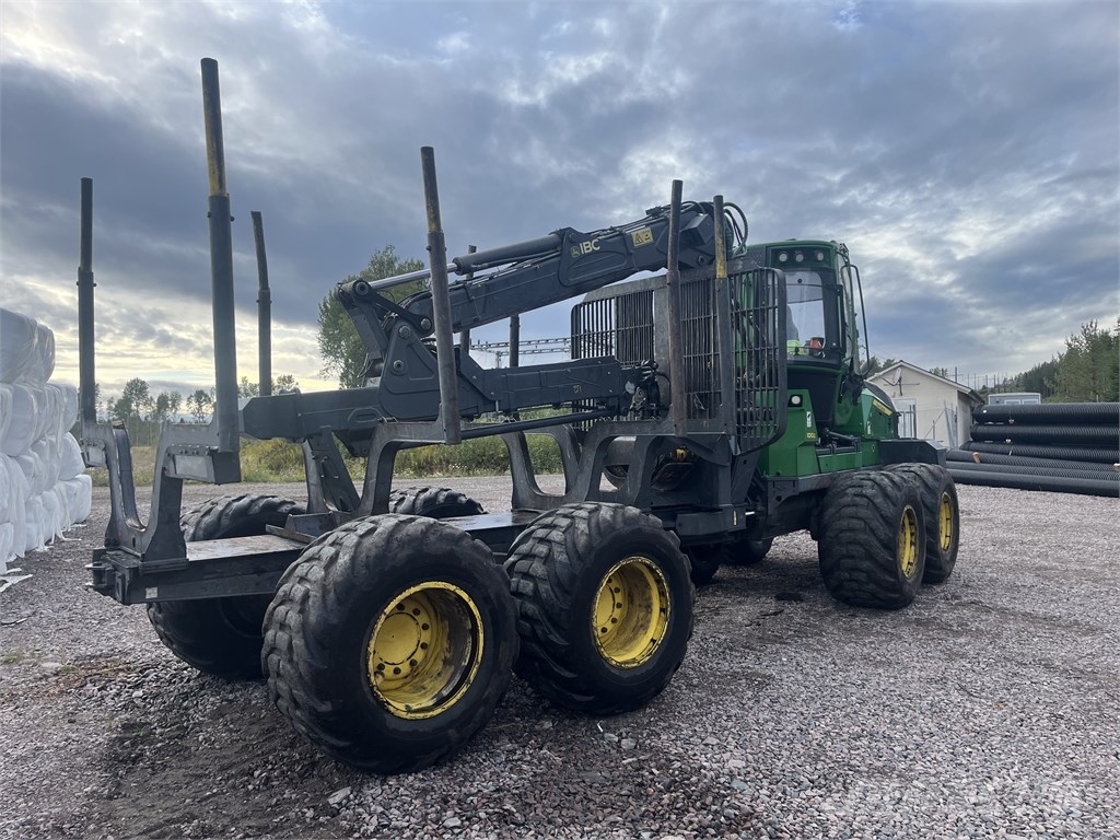 John Deere 1010 G Uitrijwagens