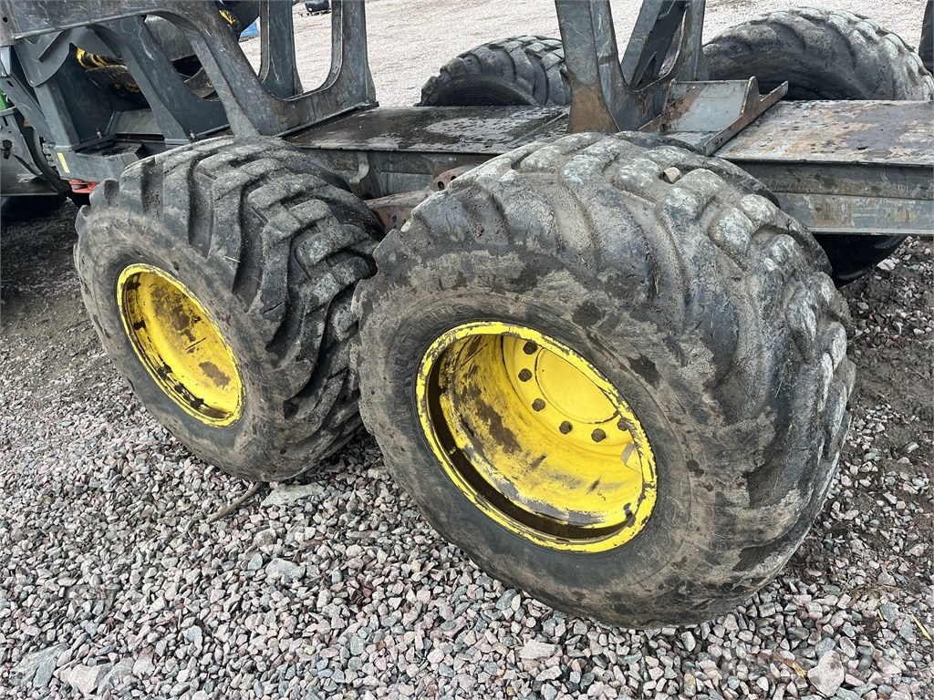 John Deere 1010 G Uitrijwagens